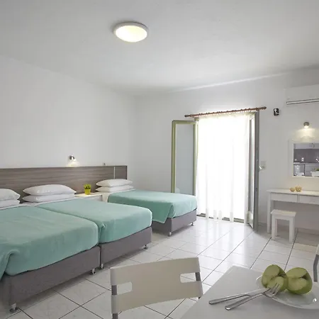 Aparthotel Marios Kamári