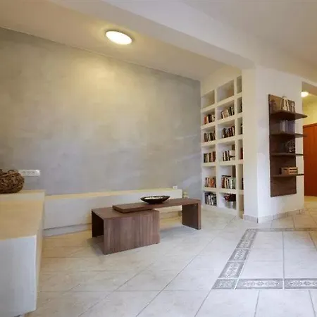 Hotel apartamentowy Marios