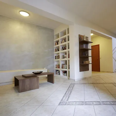 Marios Hotel apartamentowy Kamári
